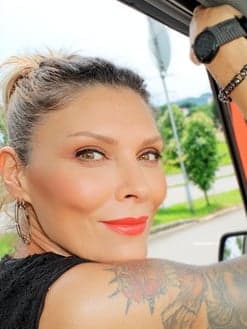 Ana Carolina, 28 años